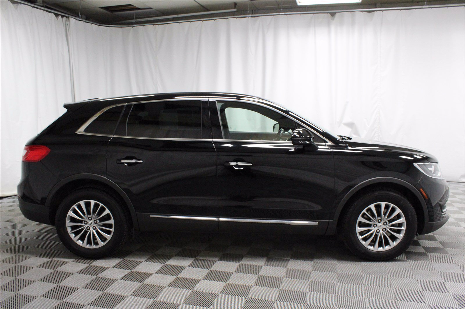 Pre-Owned 2017 Lincoln MKX Select All-Wheel Drive SUV in ...