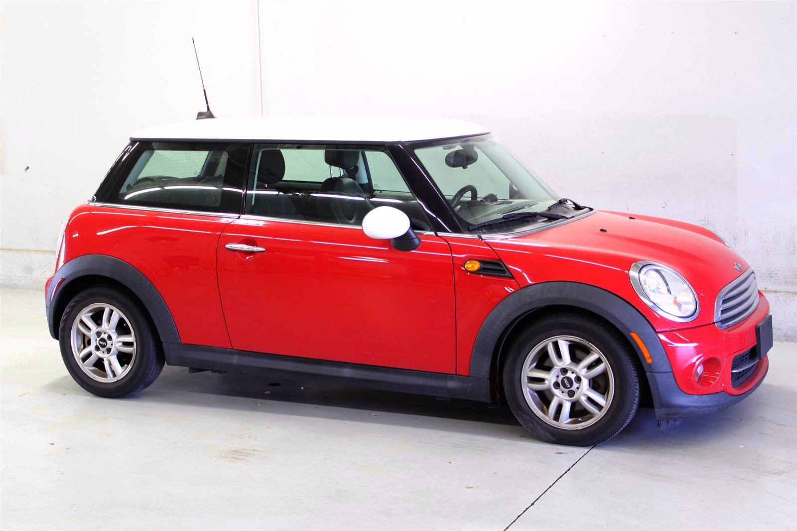 Pre-Owned 2013 MINI Cooper Hardtop Hatchback in Wichita #U574910A ...